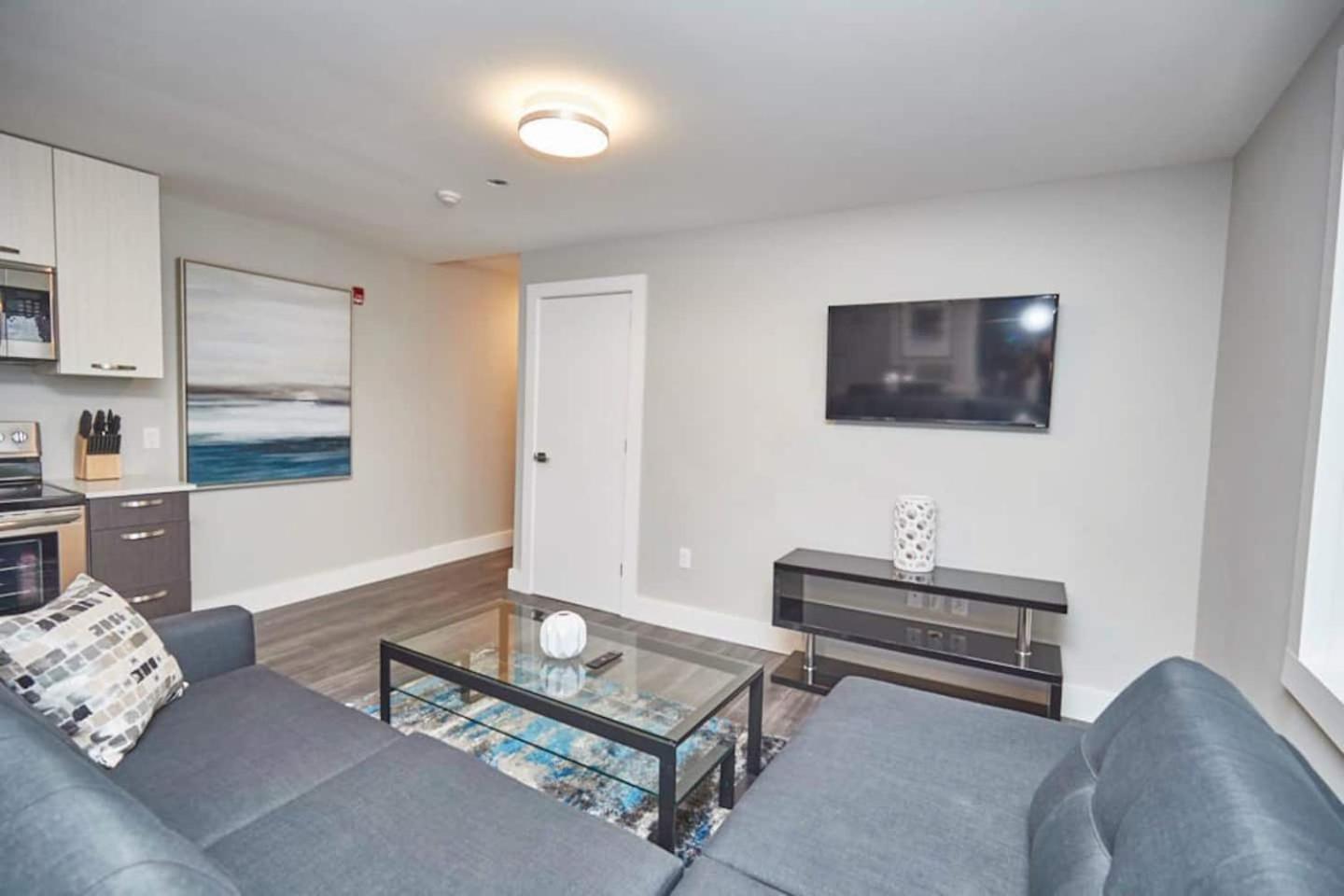 Clifton Hill Hideaway 2B -Two Bedroom Condo Niagara-Fälle Exterior foto