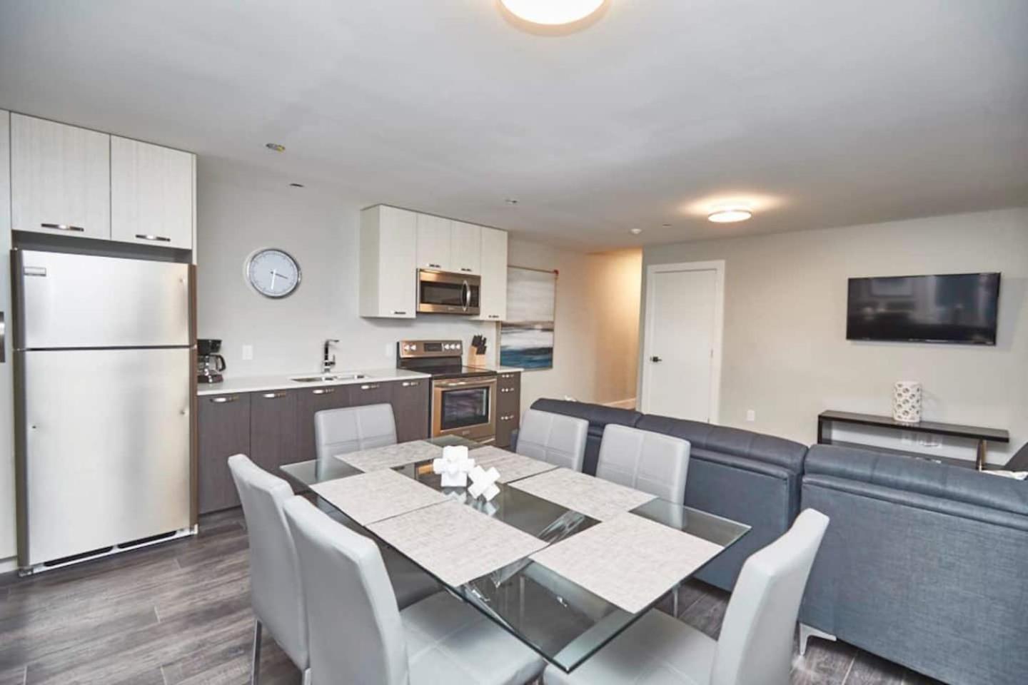 Clifton Hill Hideaway 2B -Two Bedroom Condo Niagara-Fälle Exterior foto